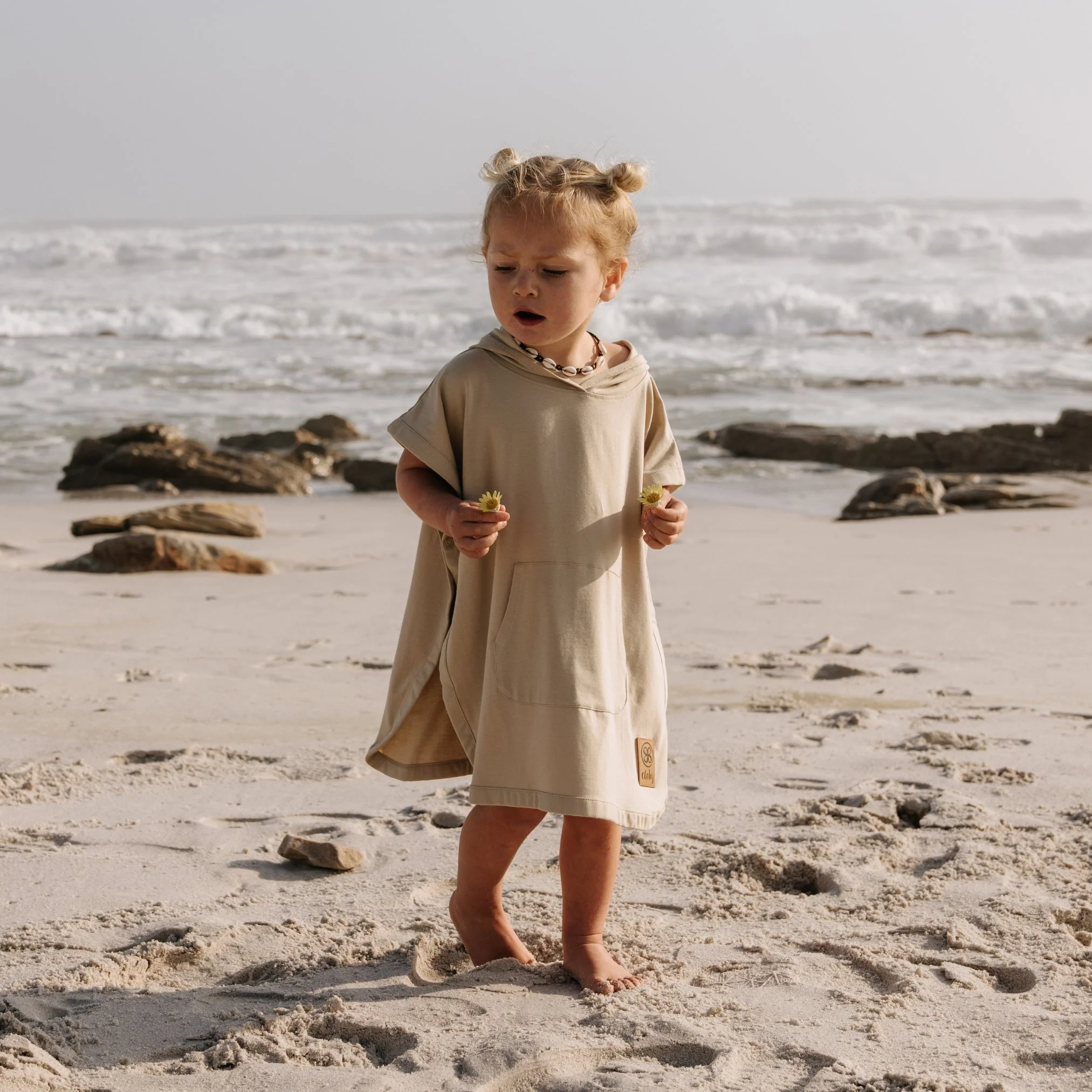 Cloby Poncho | Sandy Beach - Image 7