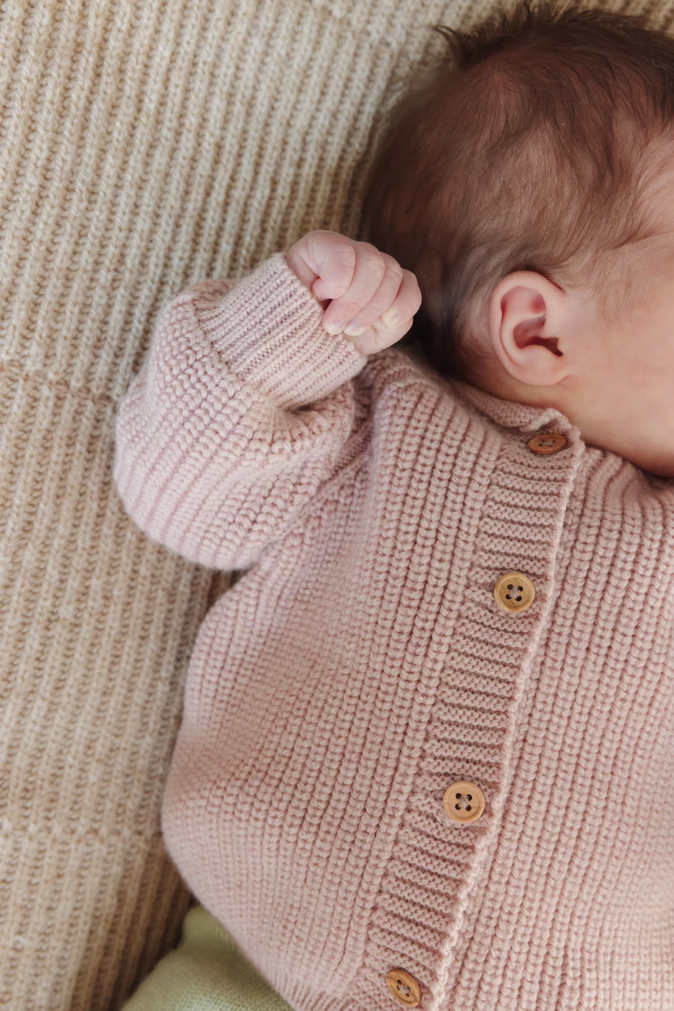 Hvid Cardigan Merinowolle "Inga" Powder - Image 4