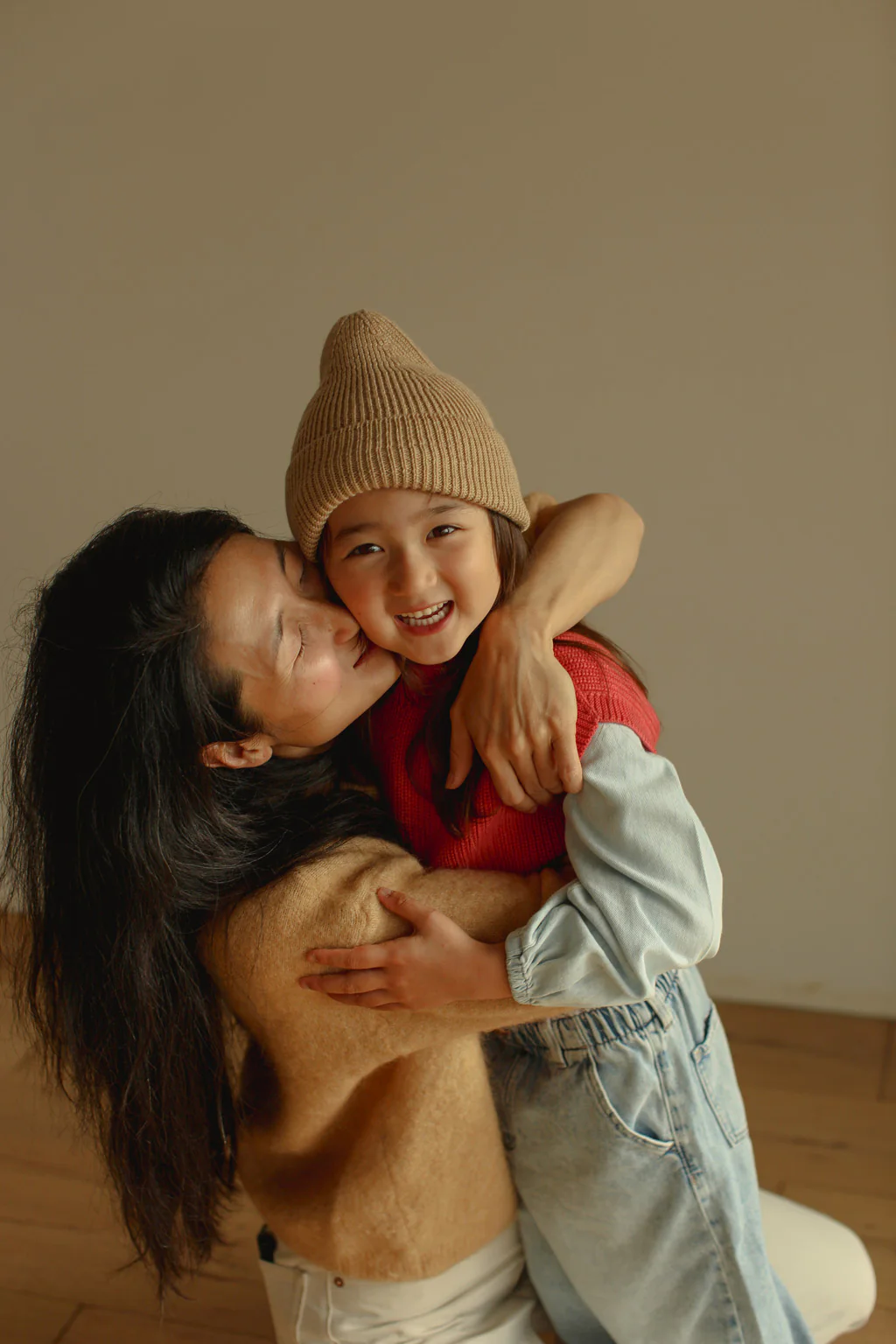 Hvid Kids Beanie "Fonzie" Sand - Image 5