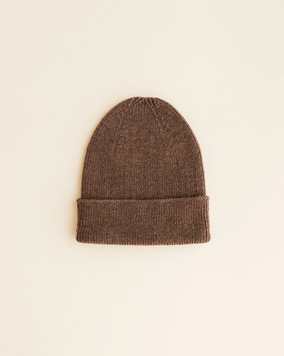 Hvid Newborn Beanie "Fonzie" Mocha
