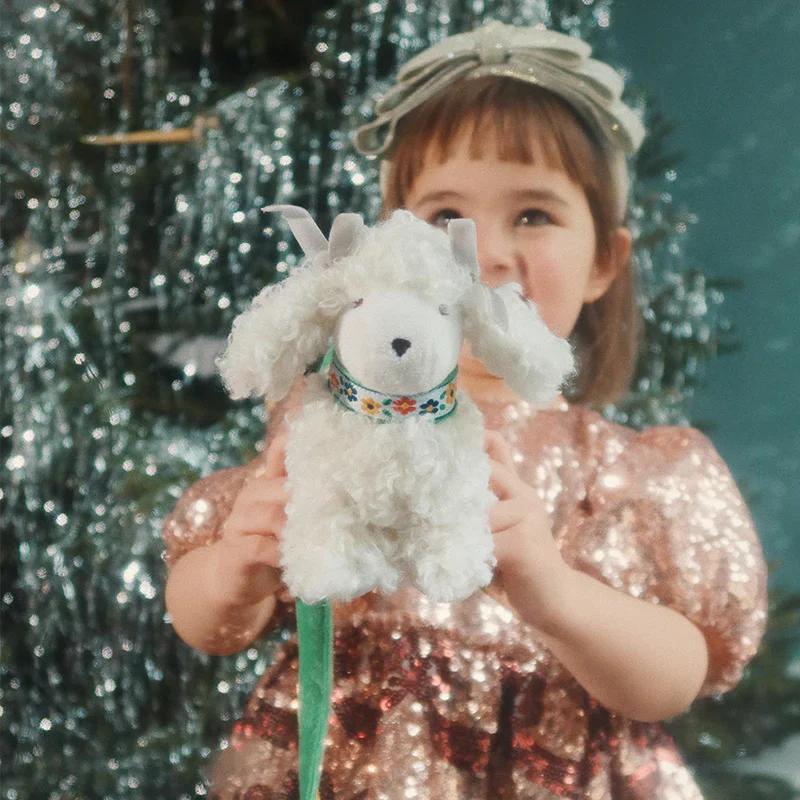 Konges Sløjd Plüschtier Hund "Odette" mit Hundehütte - Image 3