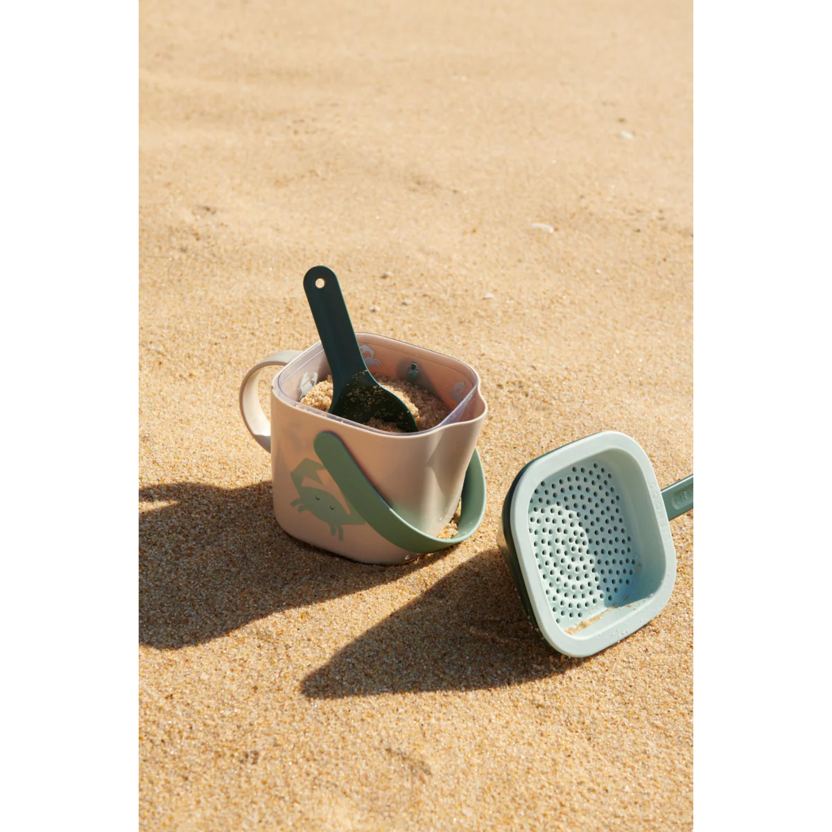 Liewood Sandspielzeug-Set "Roald" Crab / Sandy - Image 3