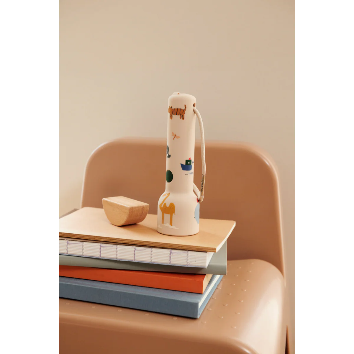 Liewood Taschenlampe "Gry" | Around the world / Sandy - Image 3