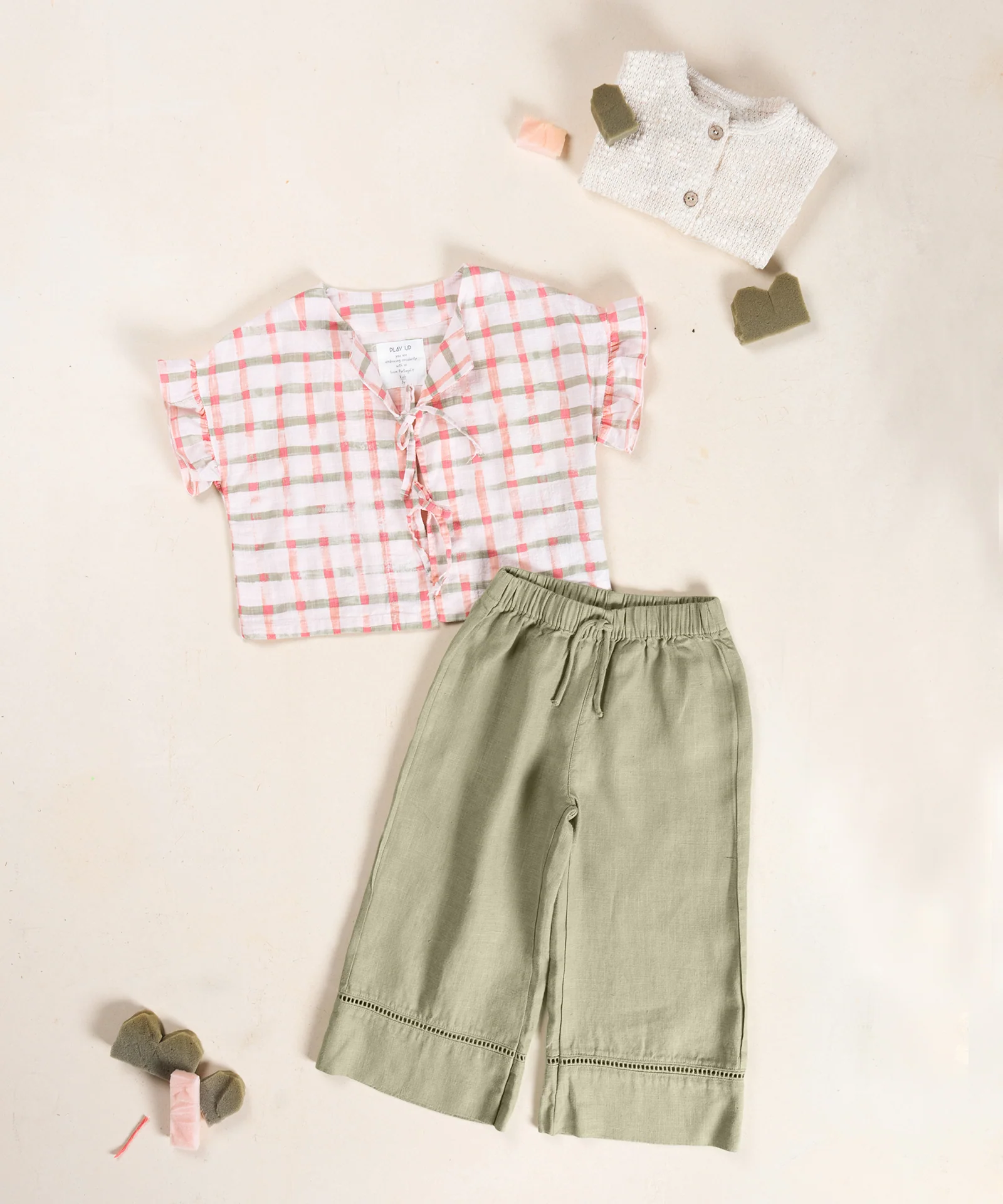 Play Up Linen Trousers | Texture - Image 2