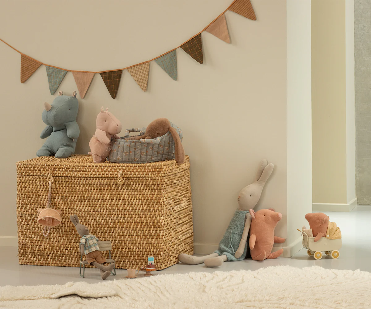 Maileg Safarifreunde Rhino Medium | Dusty Blue - Image 2