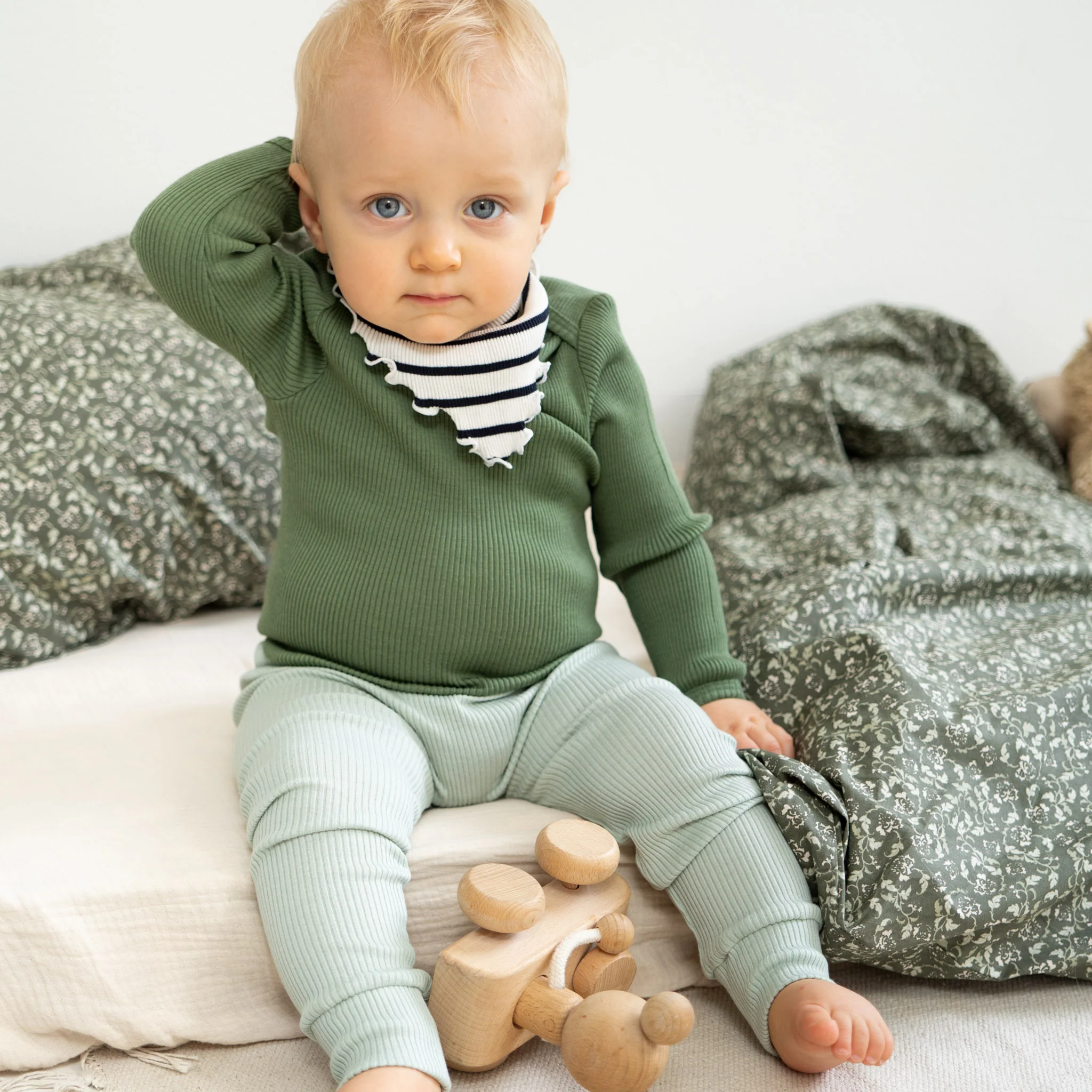 minimalisma Body Merino "Alaska" | Greenery - Image 6
