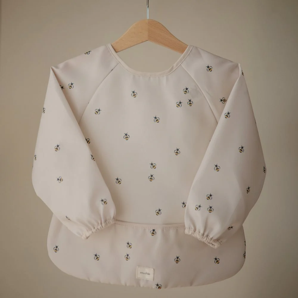 Mushie Ärmel-Lätzchen “Long Sleeve Bib“ | Bees - Image 2