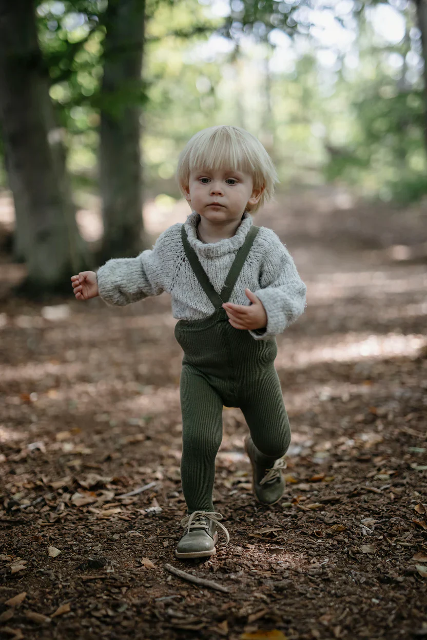 Silly Silas Strumpfhose mit Träger | Olive - Image 2